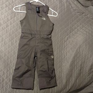 2t Northface Snowpants
